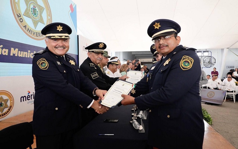 Cumple 20 años Policía de Mérida - Desde el Balcon